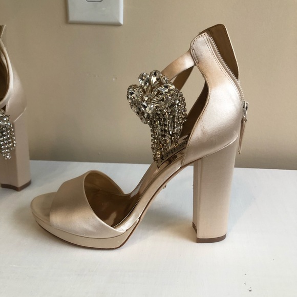 Badgley Mischka size 7 Shoes. I wore only once! - Picture 11 of 11